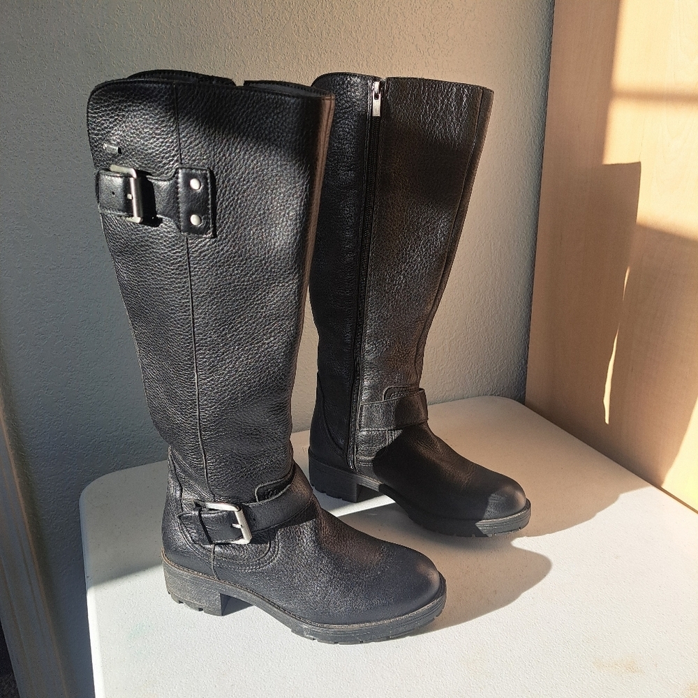 Clarks Black Leather Winter Boots
